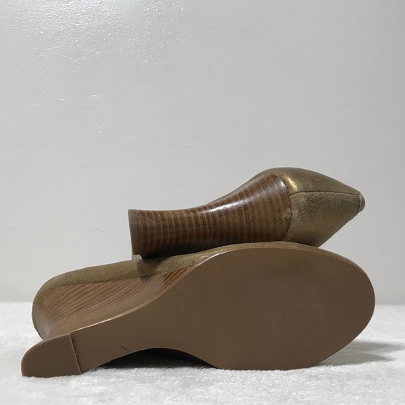 Colin Stuart Gold Leather Wedge Size 9 399 - Picture 13 of 13